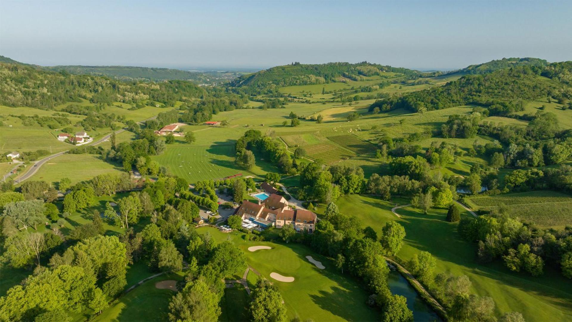 Logis Hotel Golf Le Domaine Du Val De Sorne Vernantois Kültér fotó