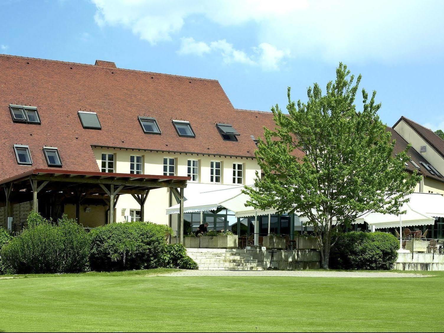 Logis Hotel Golf Le Domaine Du Val De Sorne Vernantois Kültér fotó