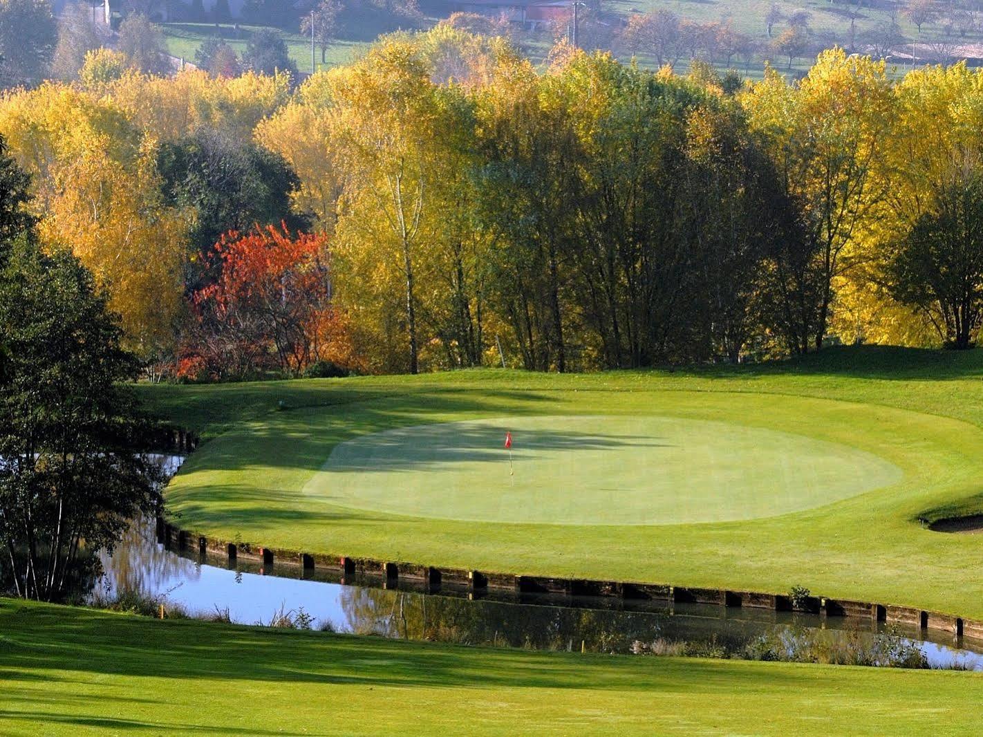 Logis Hotel Golf Le Domaine Du Val De Sorne Vernantois Kültér fotó
